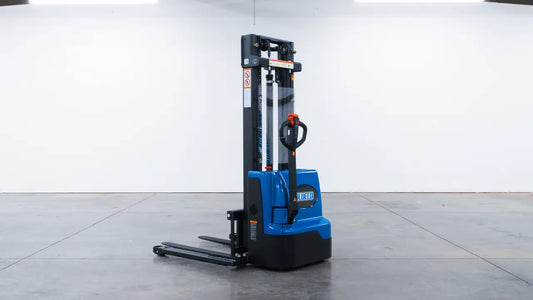 Exploring the versatility of a Straddle Leg Pallet Stacker in modern warehouses